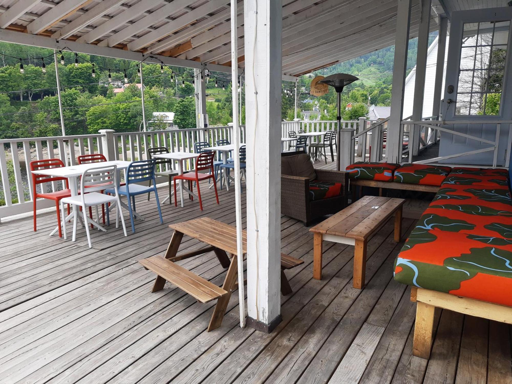 Auberge Aventure Rose Des Vents Sainte-Rose-du-Nord Bagian luar foto